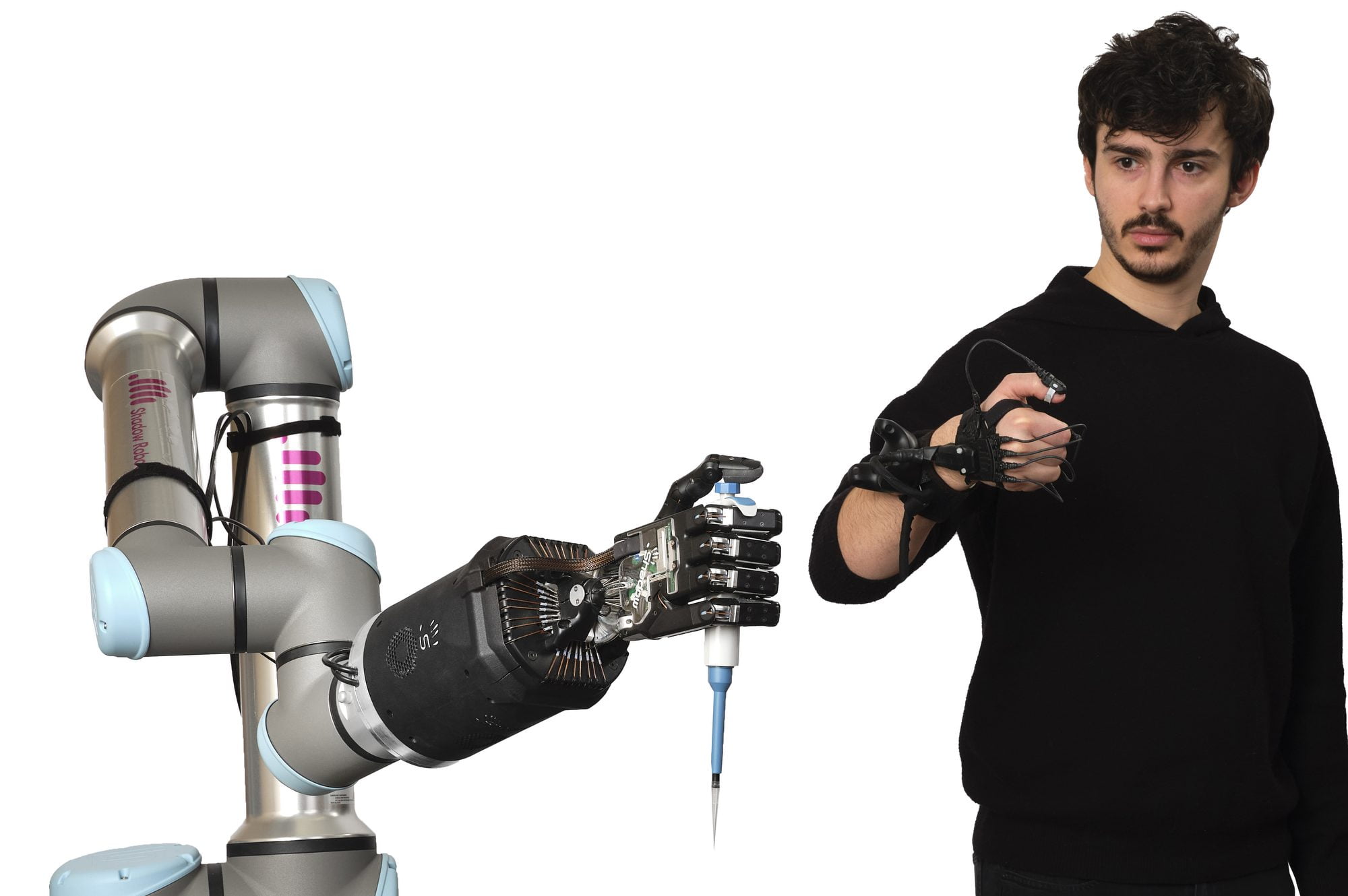 Shadow-Robot-Co4291-copyA-e1648822755758.jpg